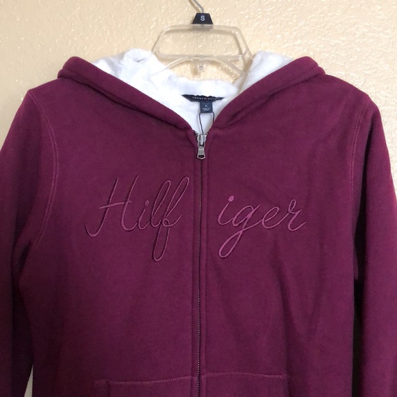 Tommy Hilfiger faux fur hoodie. - Picture 3 of 11
